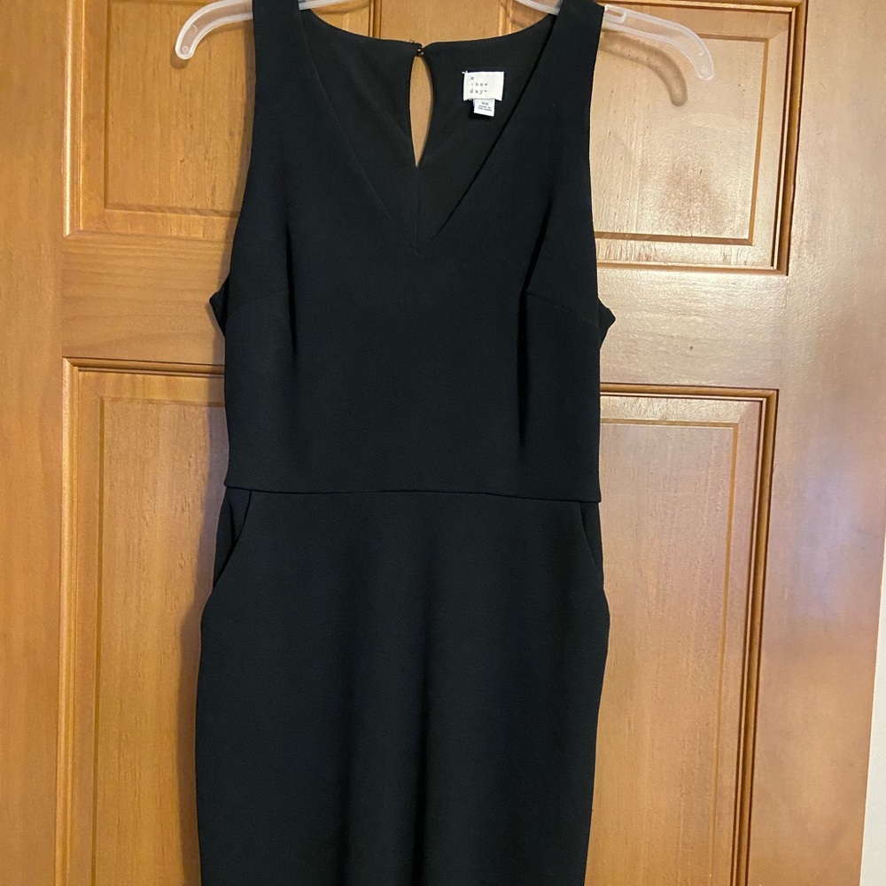 Fitted black dress